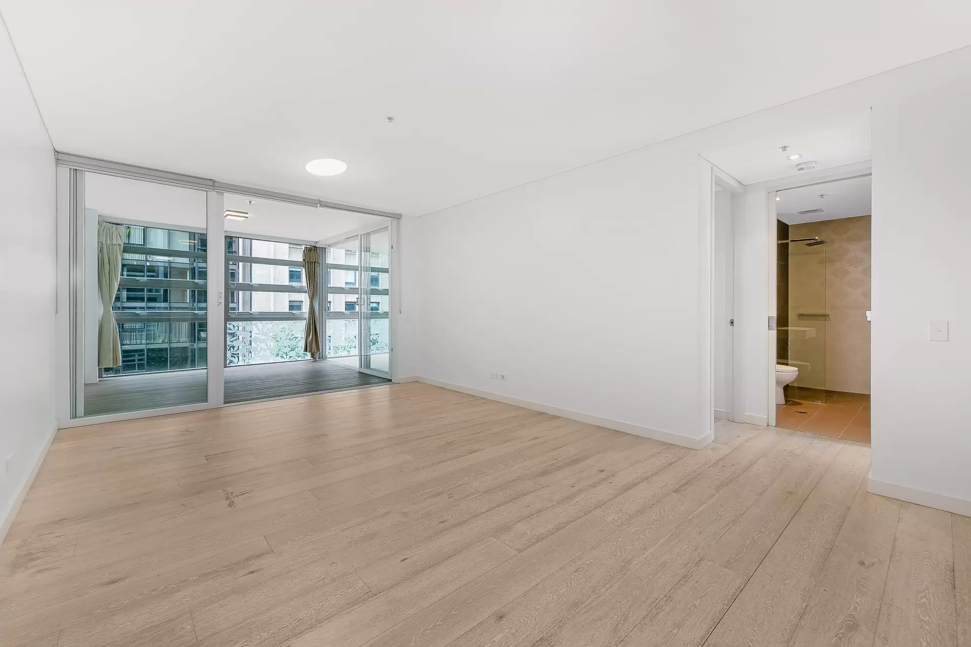 602/156 Pacific Highway, North Sydney Leased by The Marshall Group - image 2