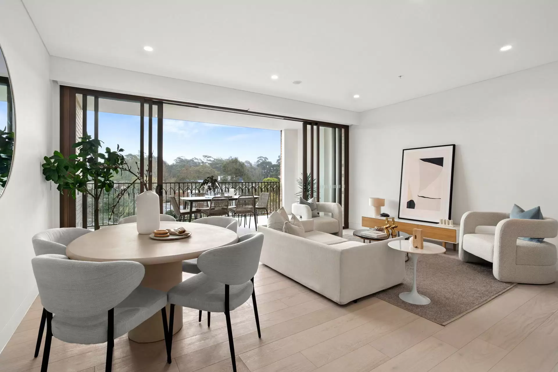 323/1 Balfour Street, Lindfield Auction by The Marshall Group - image 3