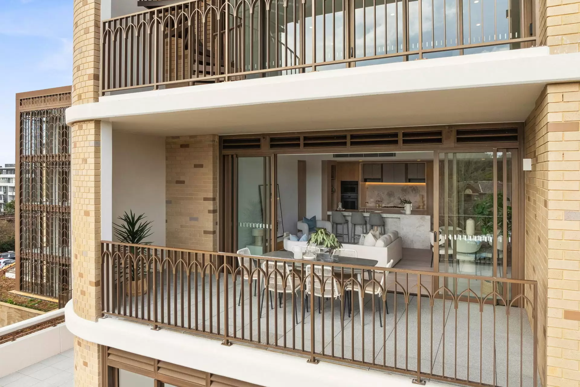 323/1 Balfour Street, Lindfield Auction by The Marshall Group - image 2