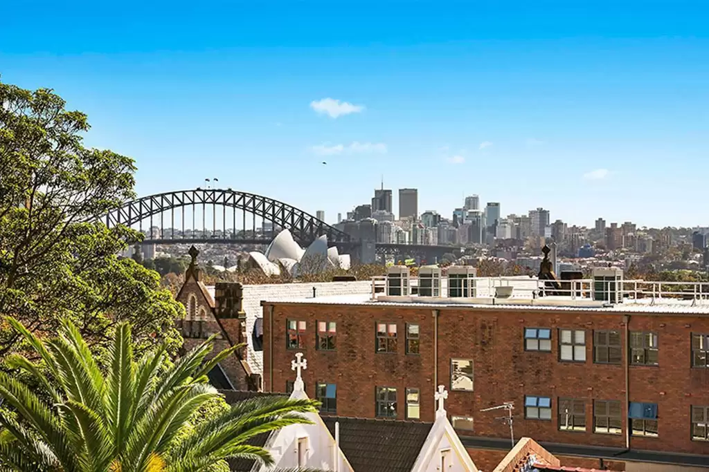 43/5 Tusculum Street, Potts Point Leased by The Marshall Group