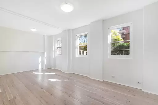 5/698 Pacific Highway, Killara Leased by The Marshall Group