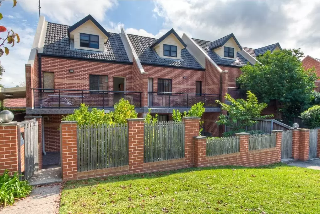 22/10-16 Forbes Street, Hornsby Leased by The Marshall Group - image 1
