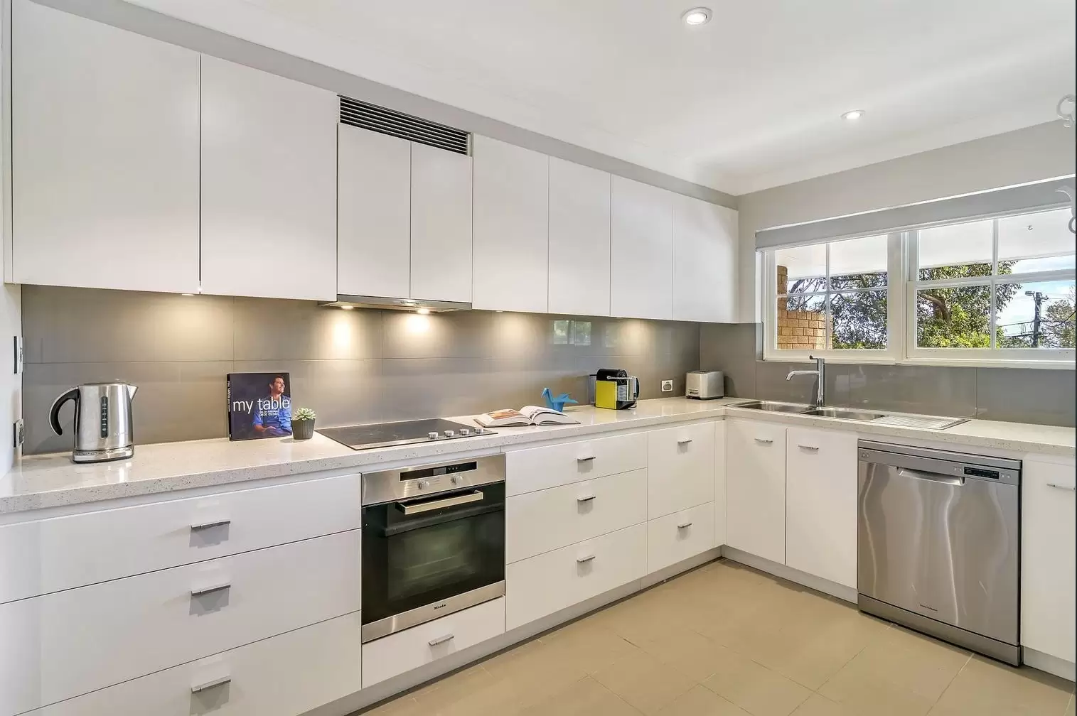 18/197-199 Pacific Highway, Lindfield Leased by The Marshall Group - image 1