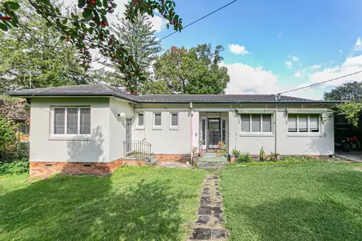 5 Lennox Street, Gordon Leased by The Marshall Group