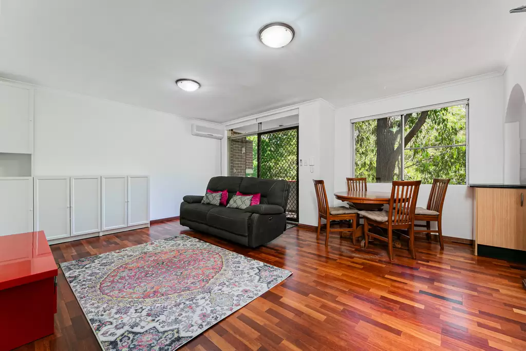 9/4 Leisure Close, Macquarie Park Leased by The Marshall Group