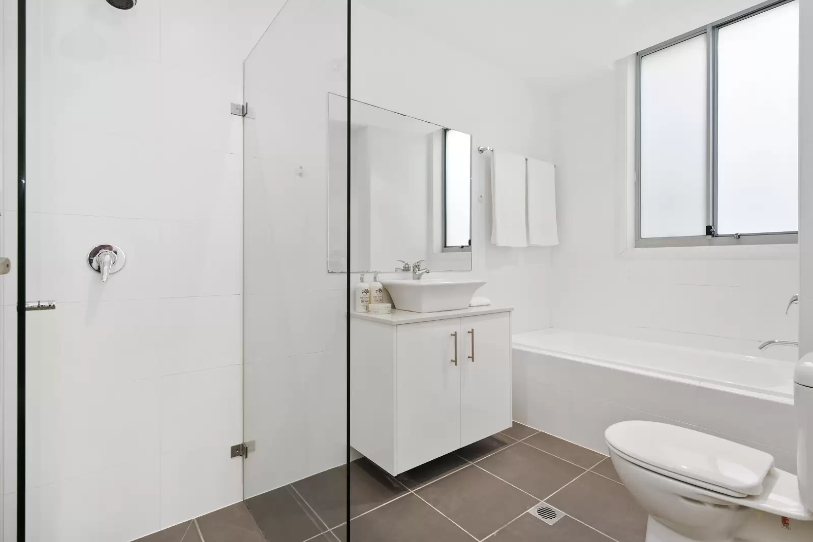 36/26-30 Marian Street, Killara Leased by The Marshall Group - image 5