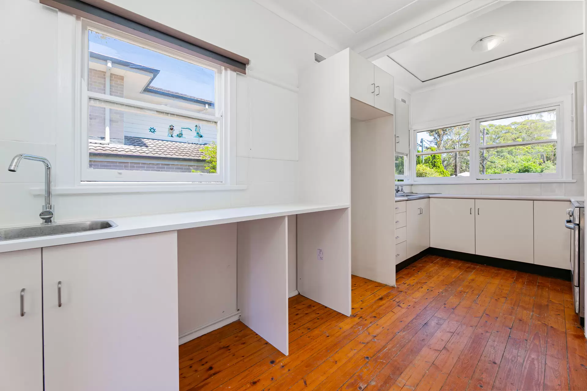 24 Kamilaroy Road, West Pymble Leased by The Marshall Group - image 3