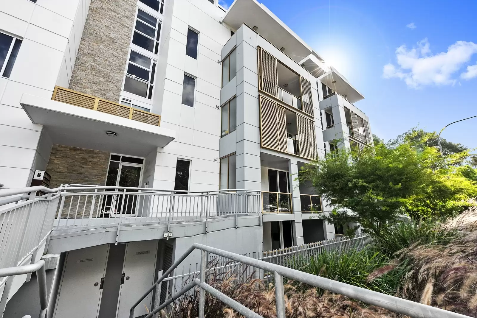 824/6 Avon Road, Pymble Leased by The Marshall Group - image 3