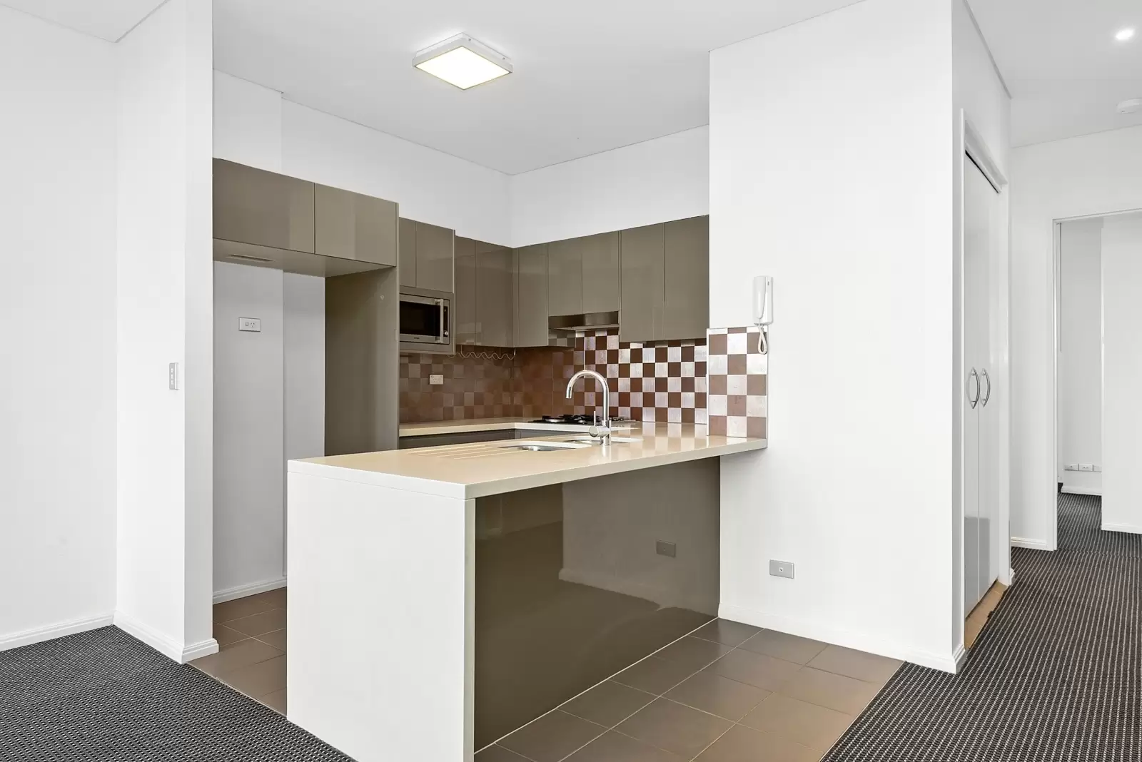 824/6 Avon Road, Pymble Leased by The Marshall Group - image 2