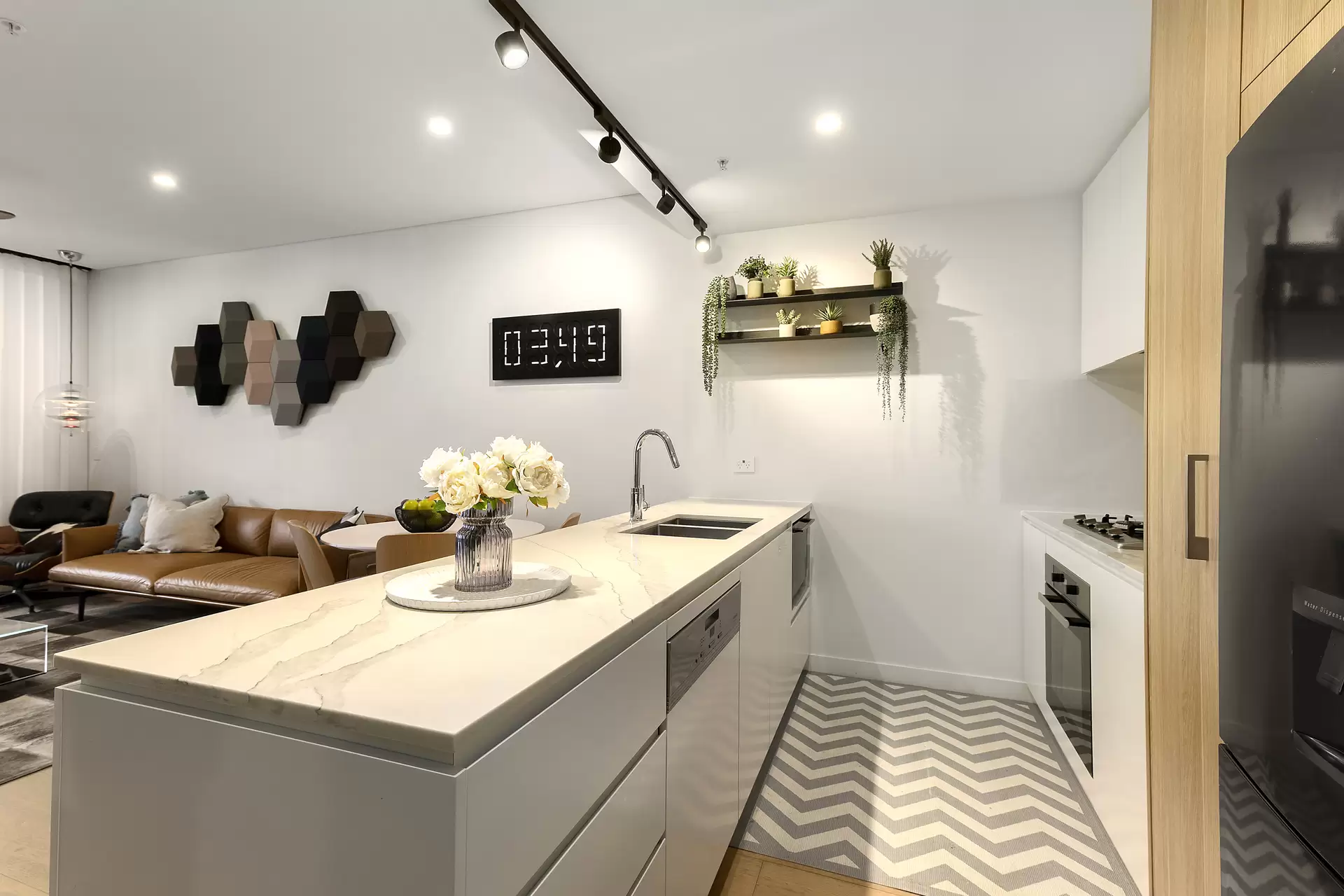 LG3/888C Pacific Highway, Gordon Auction by The Marshall Group - image 3