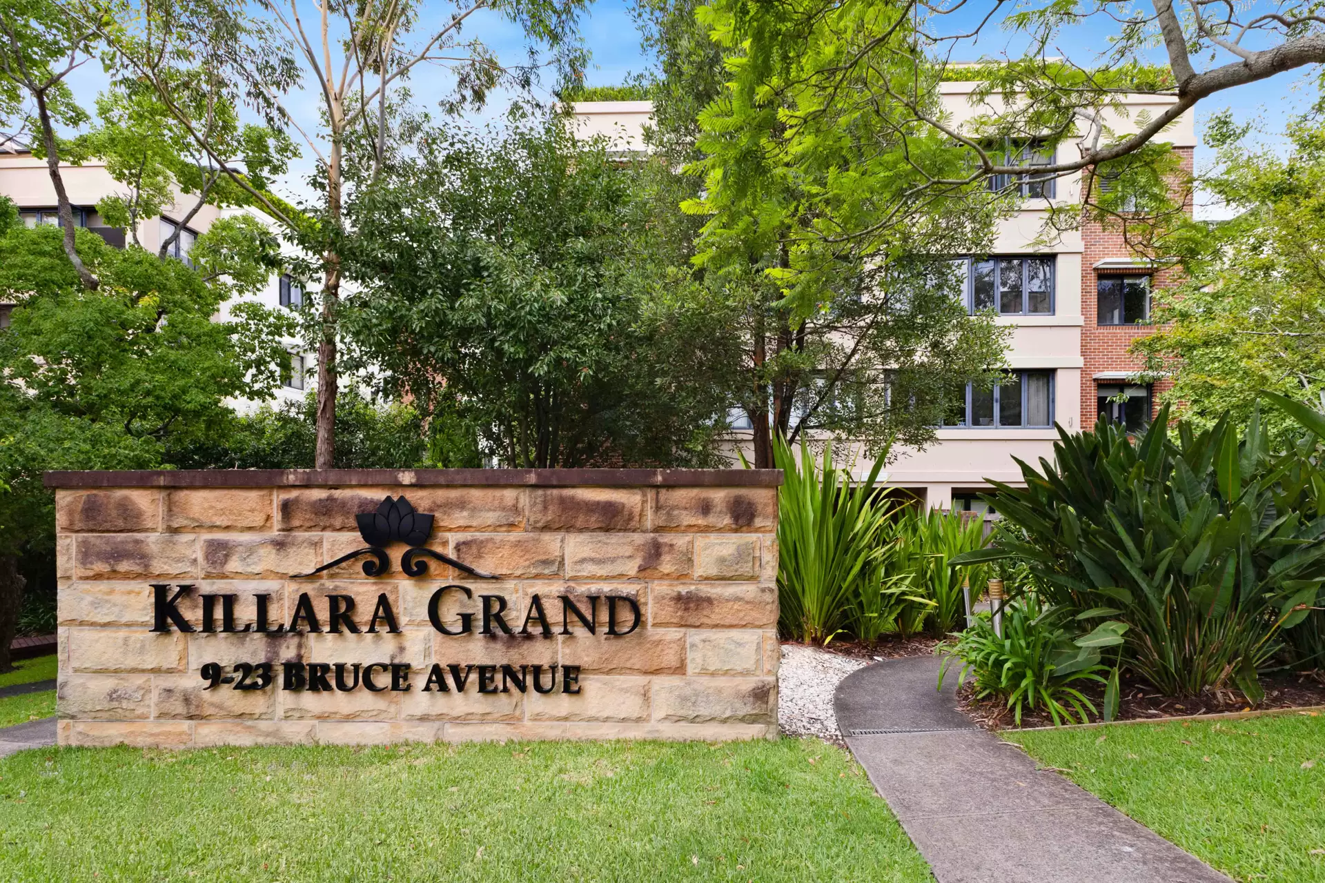 25/9-23 Bruce Avenue, Killara Auction by The Marshall Group - image 2