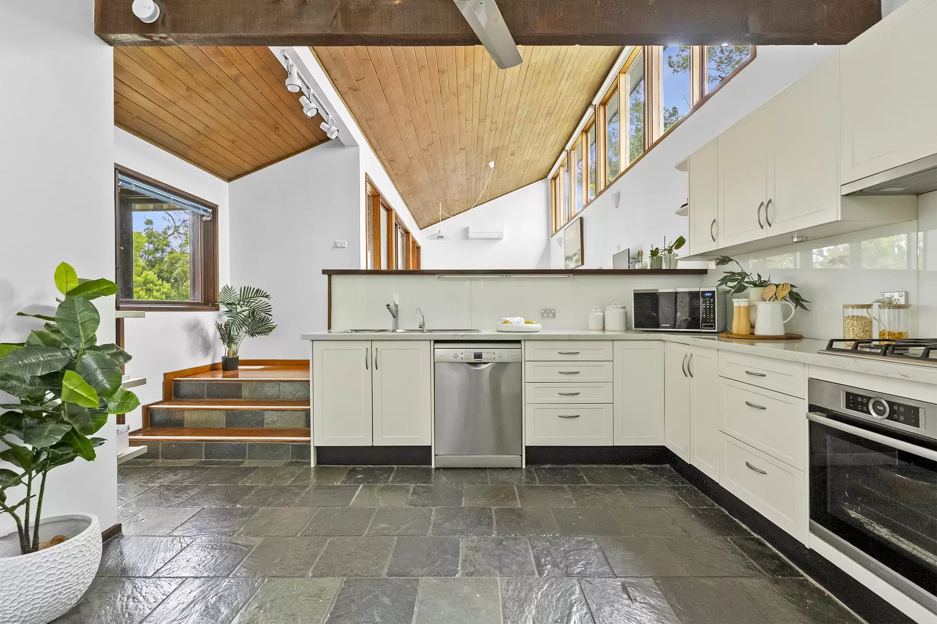 44 Alvona Avenue, St Ives Auction by The Marshall Group - image 15