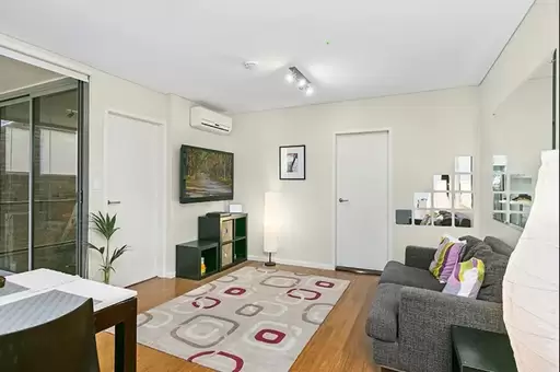 27/5 Tusculum Street, Potts Point Leased by The Marshall Group