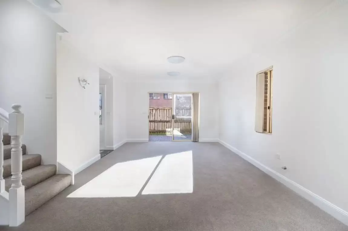 6/9 View Street, Chatswood Leased by The Marshall Group - image 2