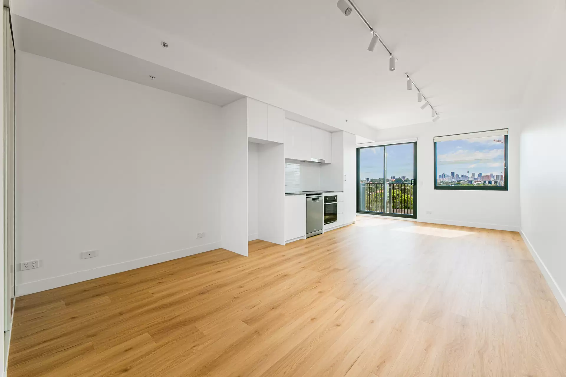 A705/22-28 Gardeners Road, Kingsford Leased by The Marshall Group - image 2