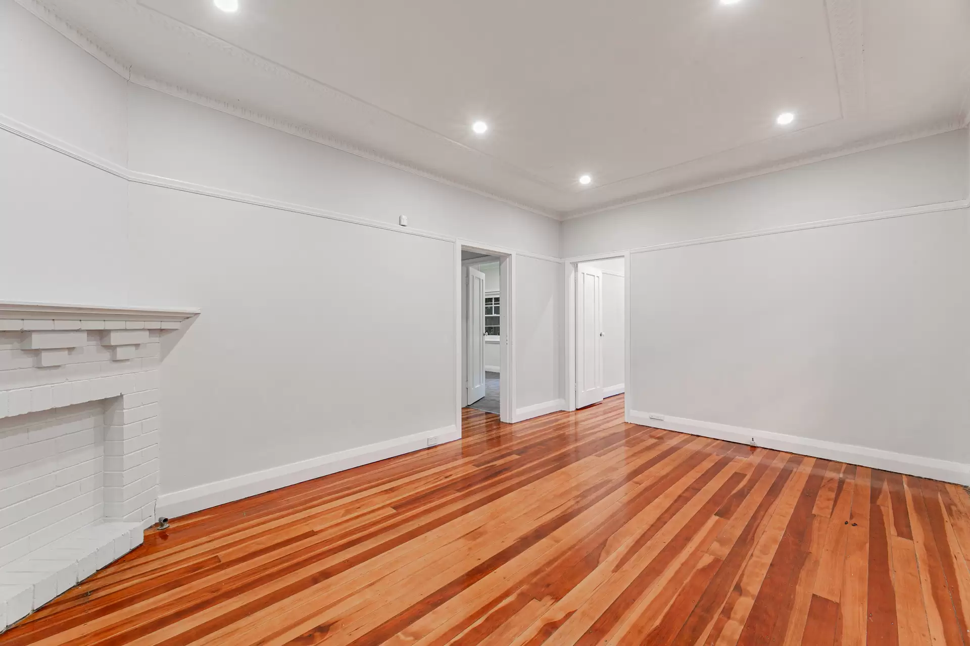1/154 Pacific Highway, Roseville Leased by The Marshall Group - image 2