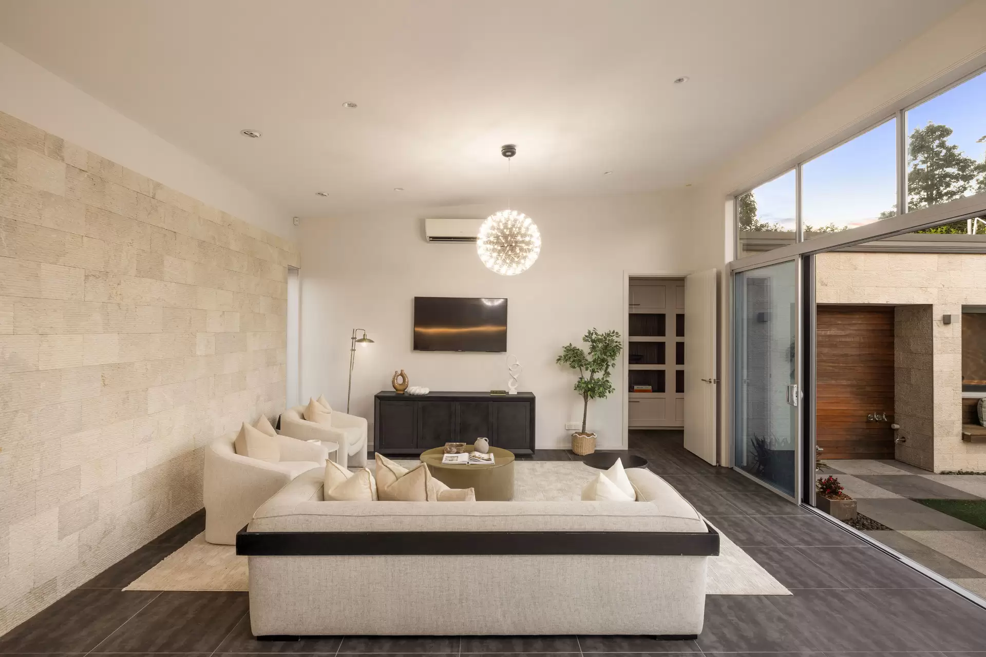 3 Lowe Road, Hornsby For Sale by The Marshall Group - image 6