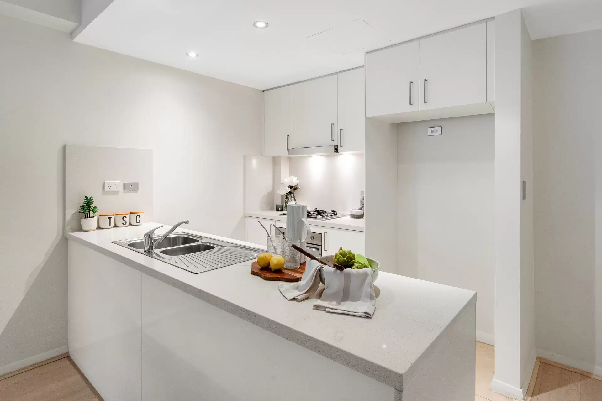 20/16-24 Merriwa Street, Gordon Auction by The Marshall Group - image 3