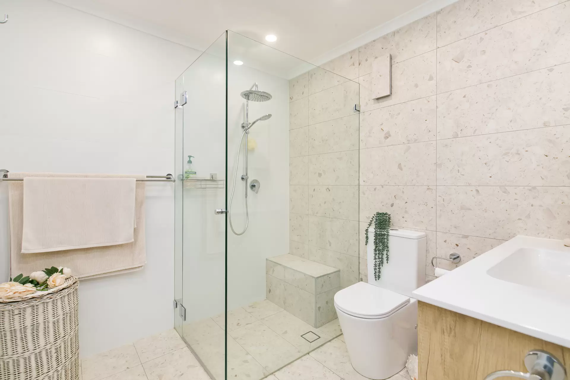 8/6 Coonanbarra Road, Wahroonga Sold by The Marshall Group - image 4