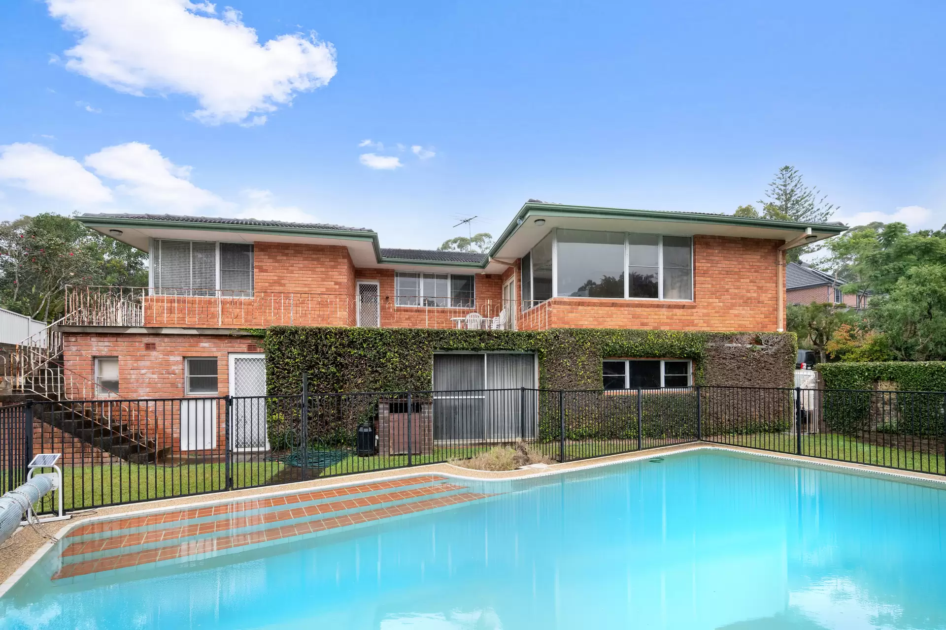 8 Torokina Avenue, St Ives Auction by The Marshall Group - image 2