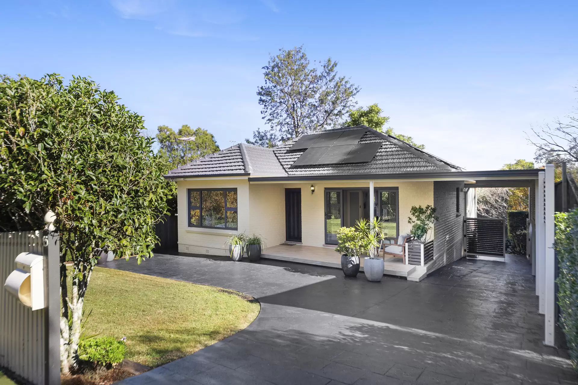 15 Johnson Street, Lindfield Sold by The Marshall Group - image 1