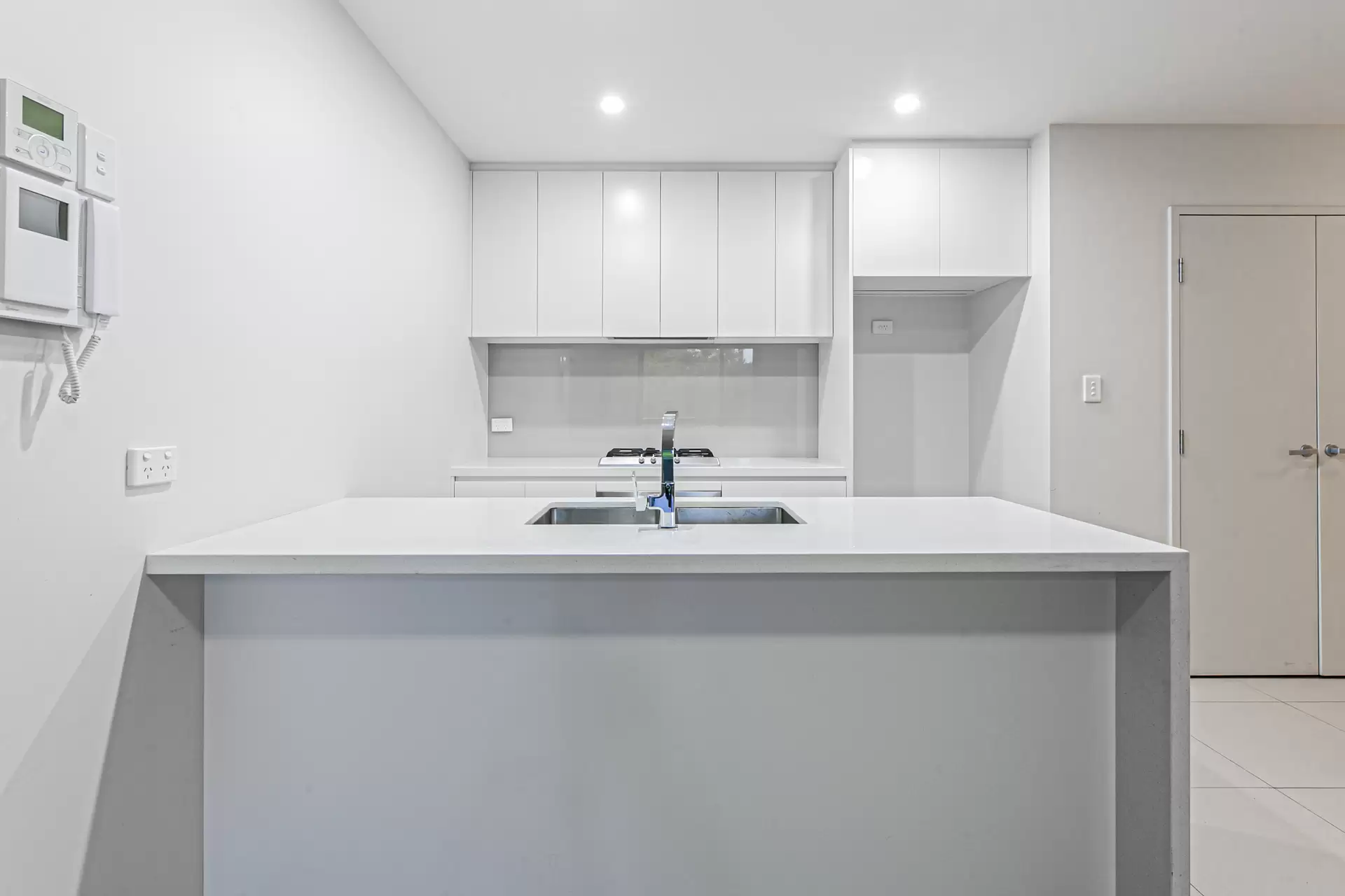 B406/3-7 Lorne Avenue, Killara Leased by The Marshall Group - image 2