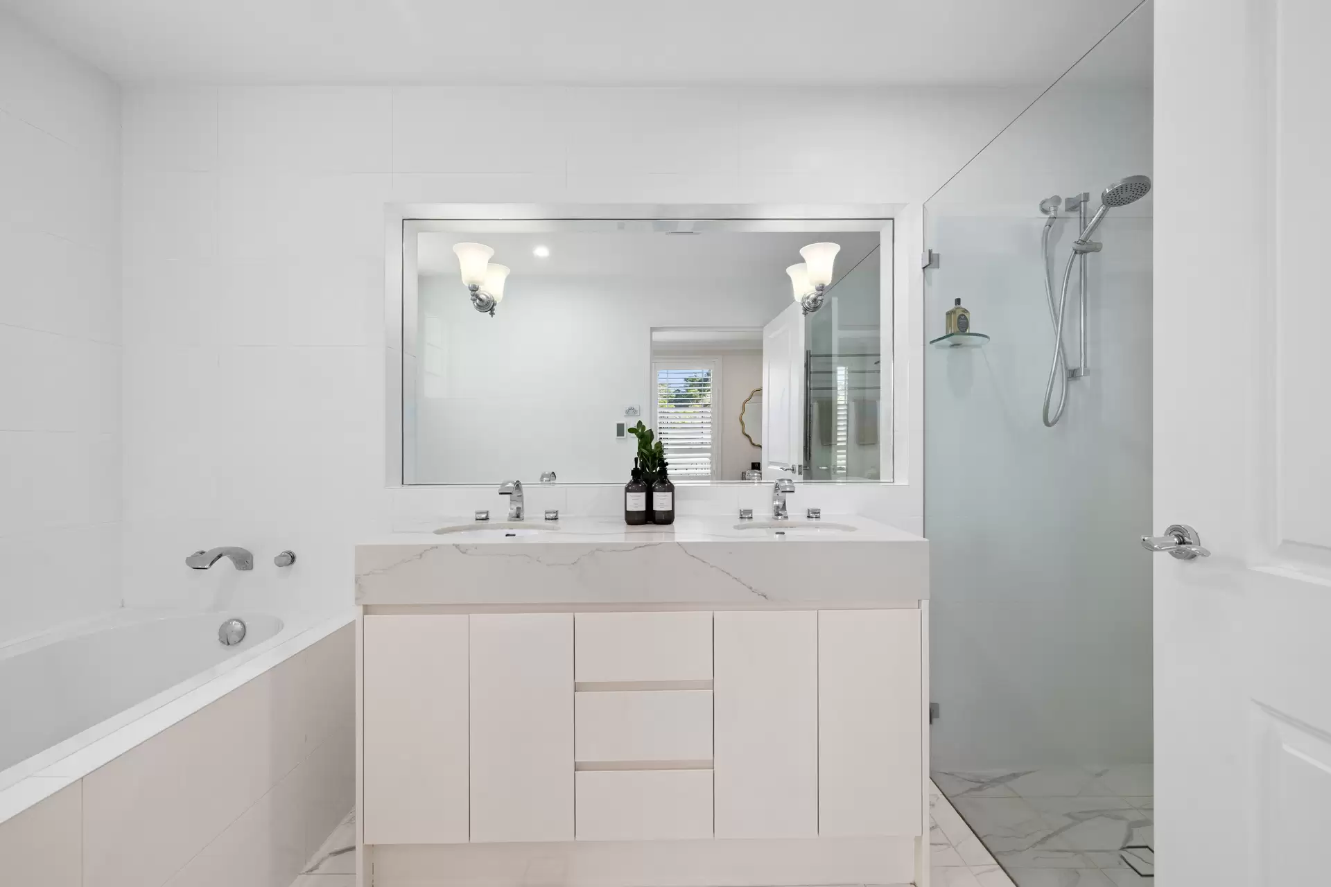 16/14-18 Woniora Avenue, Wahroonga Sold by The Marshall Group - image 6