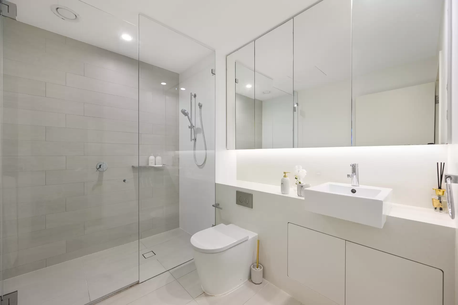 B708/1 Avon Road, Pymble Sold by The Marshall Group - image 13