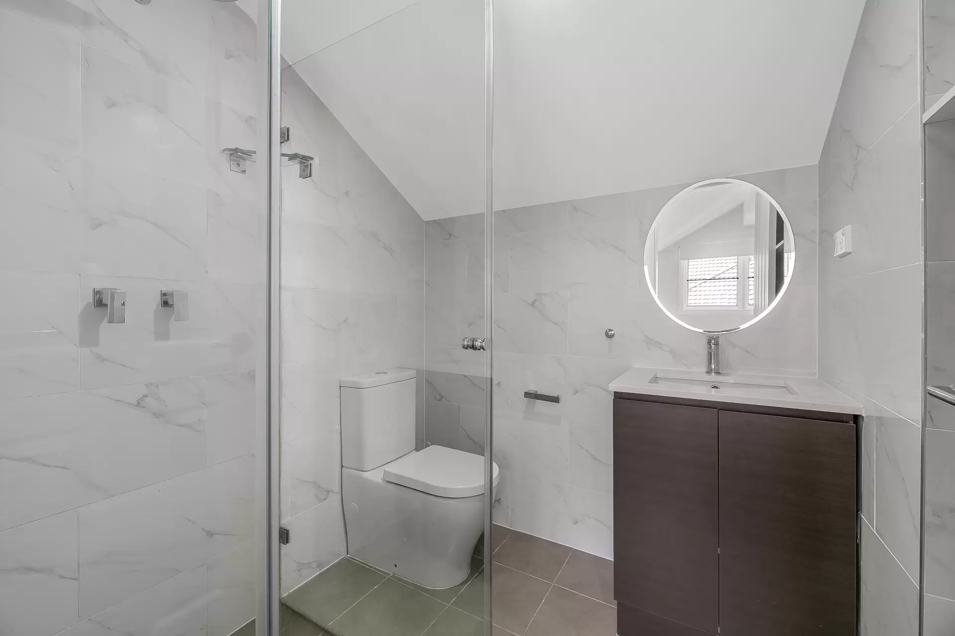 1/5 Yarabah Avenue, Gordon Leased by The Marshall Group - image 5