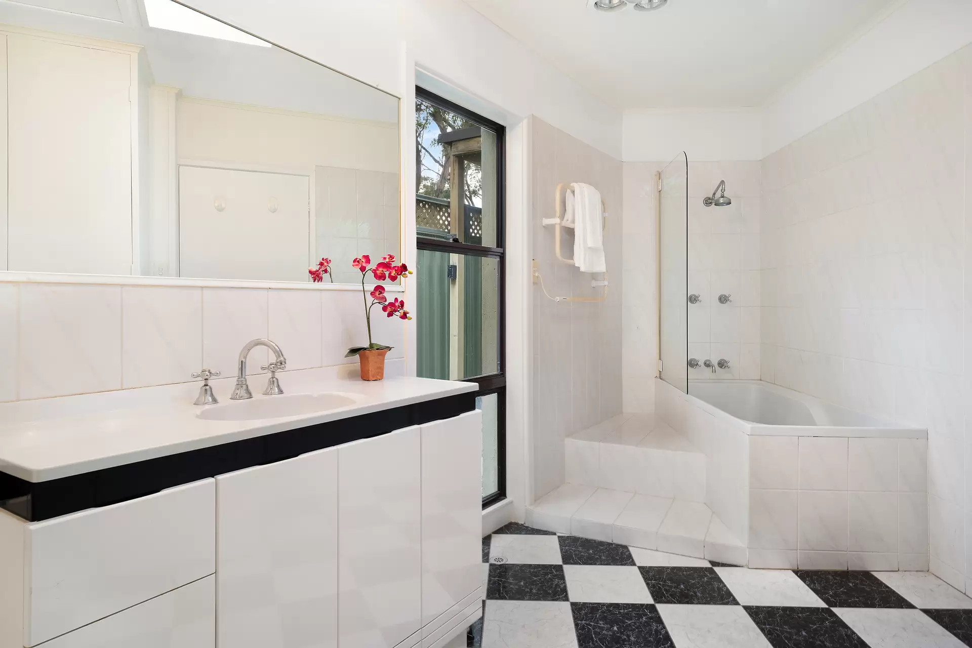 40 Bowen Avenue, Turramurra Sold by The Marshall Group - image 8