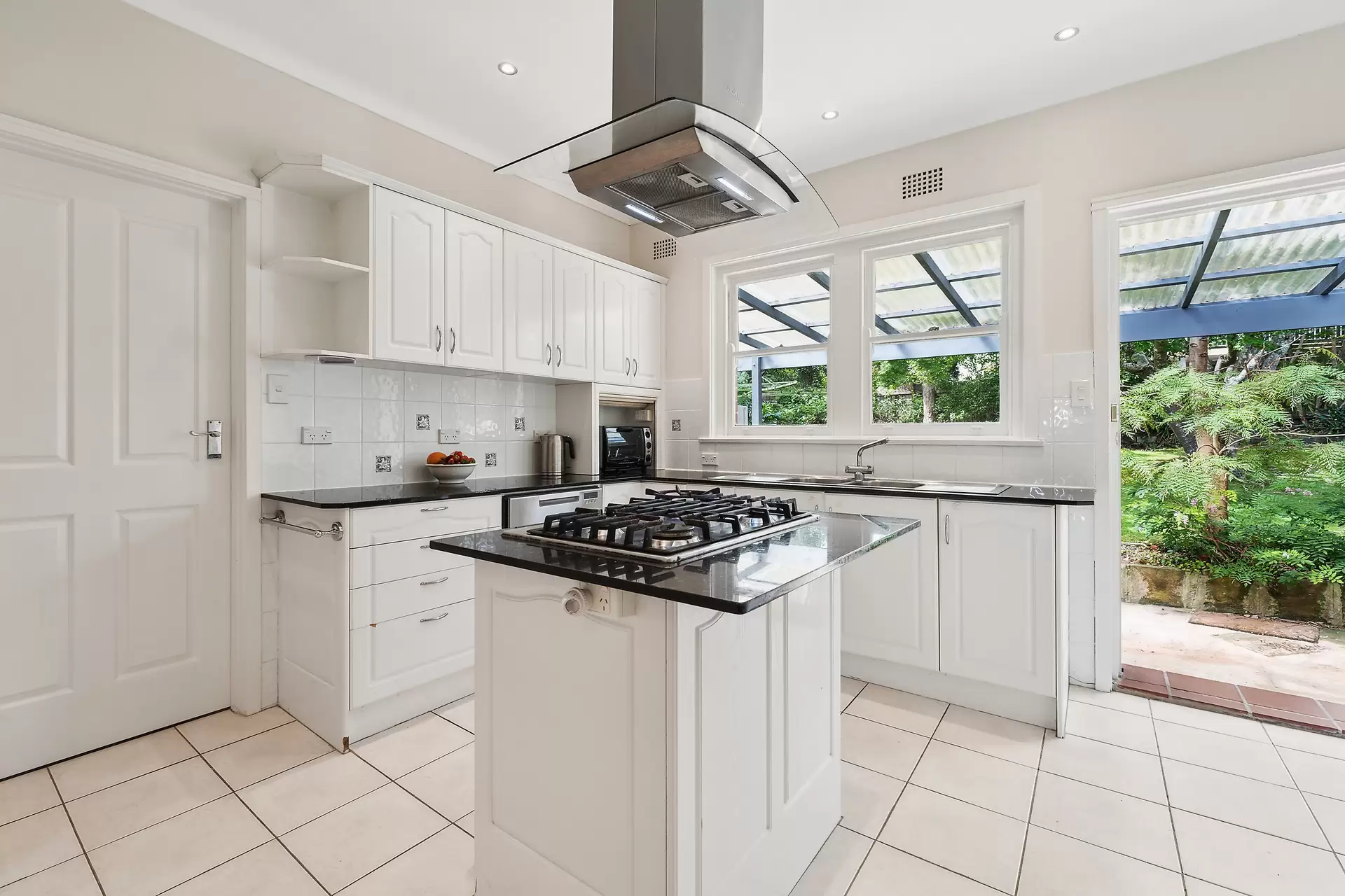 24 Waugoola Street, Gordon Sold by The Marshall Group - image 3