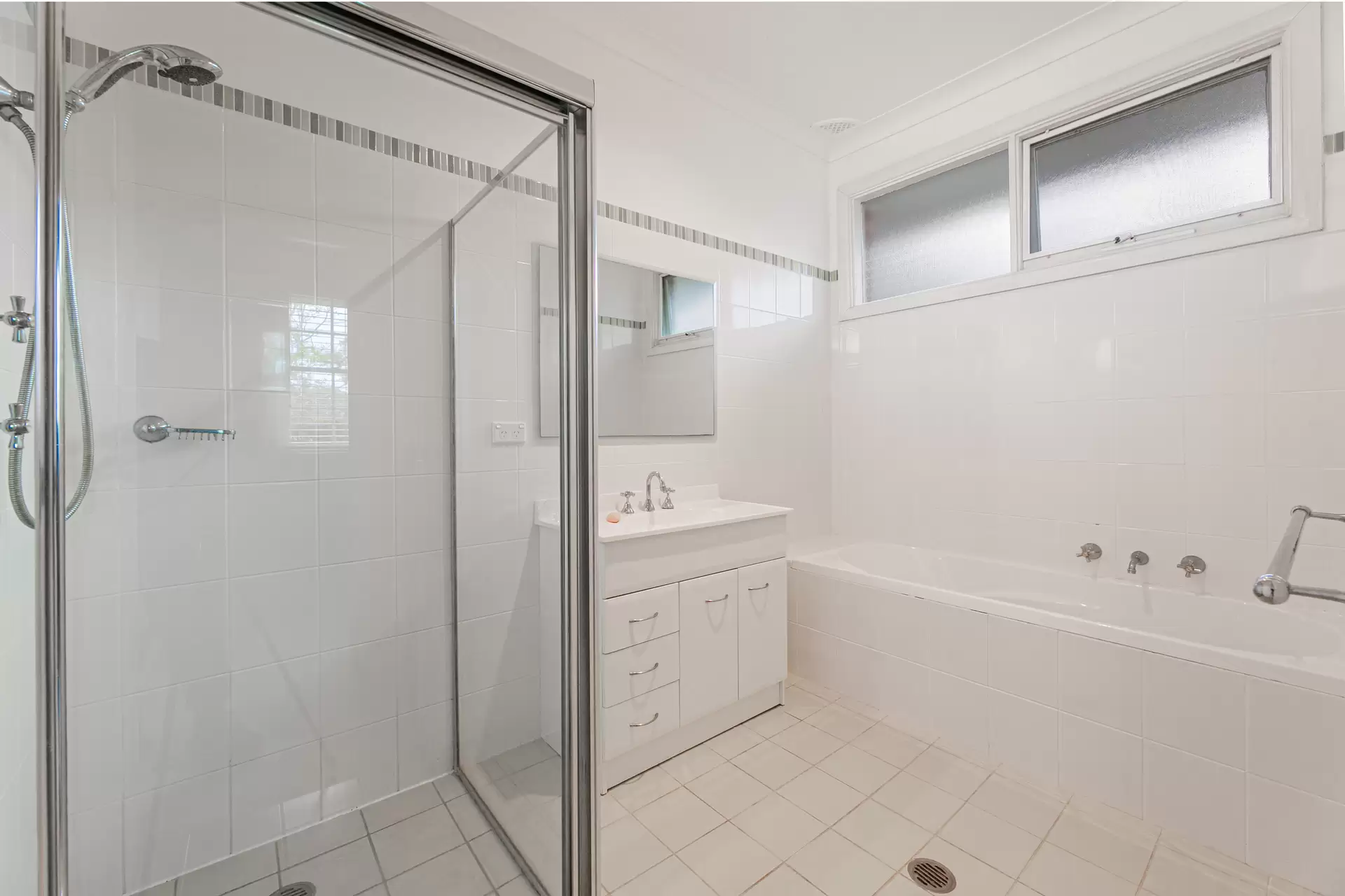 1 Dallas Place, St Ives Leased by The Marshall Group - image 7