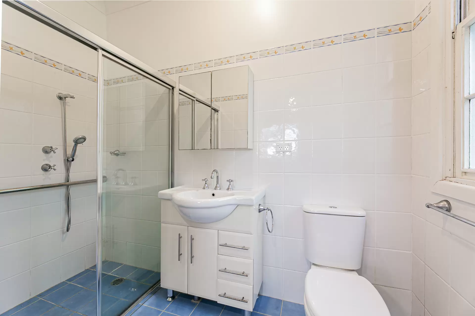 1 Dallas Place, St Ives Leased by The Marshall Group - image 6