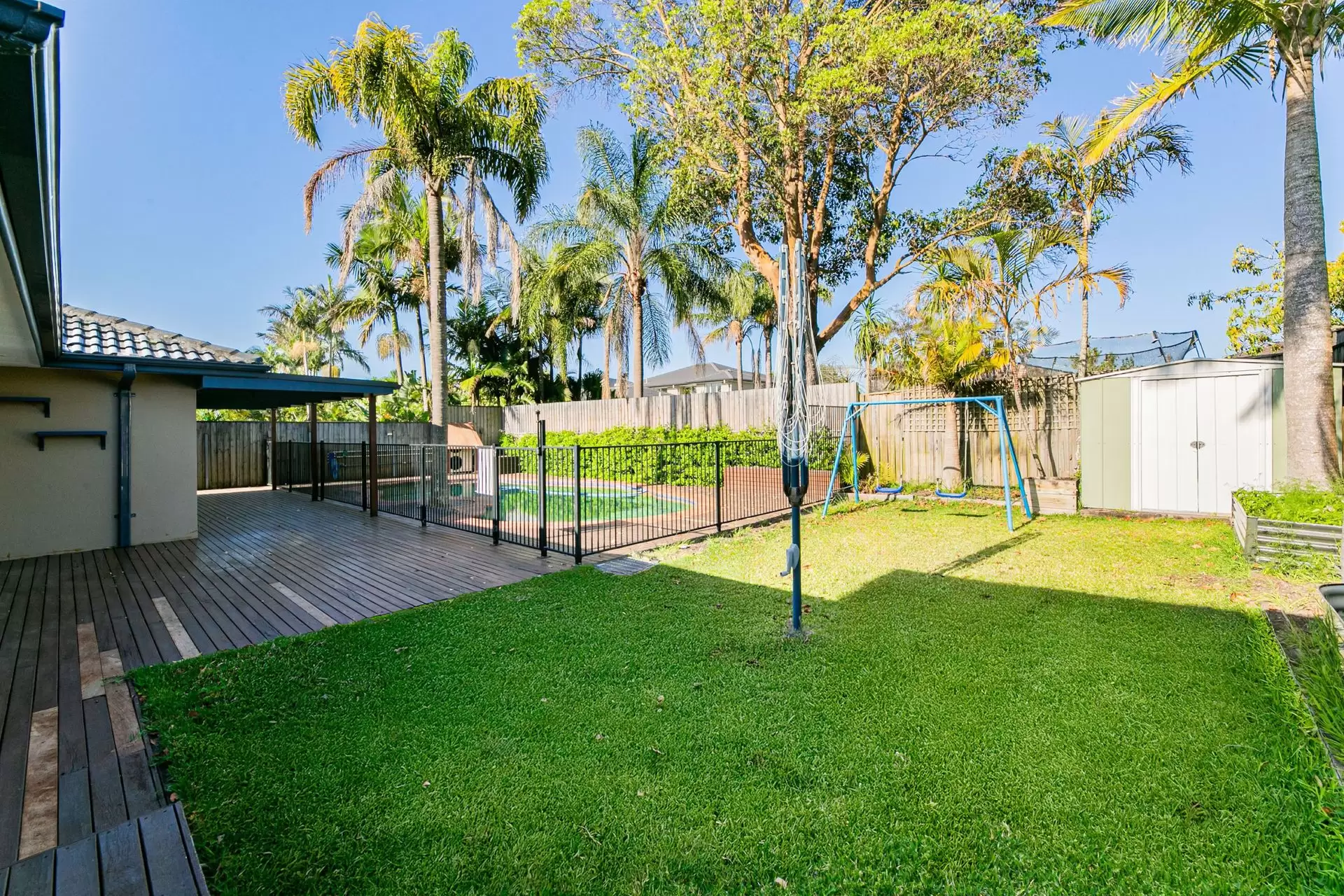 3 Brallas Avenue, St Ives Leased by The Marshall Group - image 2