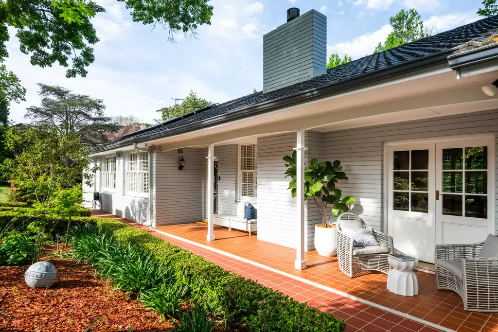 29 Ku-Ring-Gai Avenue, Turramurra Sold by The Marshall Group