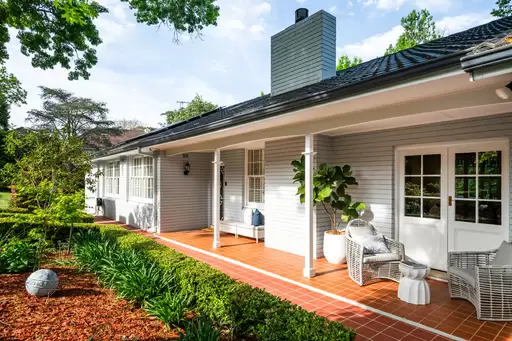 29 Ku-Ring-Gai Avenue, Turramurra Sold by The Marshall Group