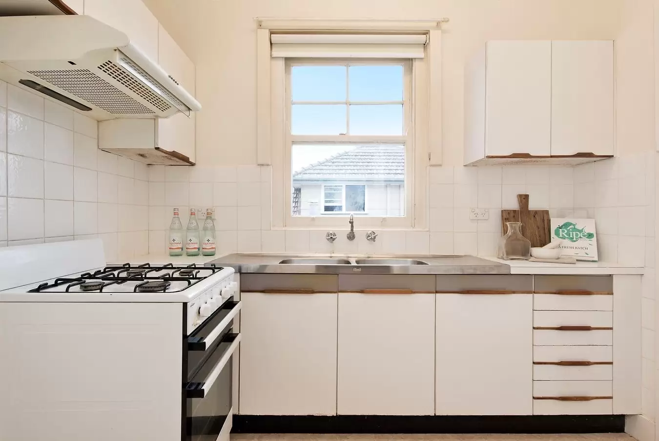 3/21 The Grove, Roseville Leased by The Marshall Group - image 4