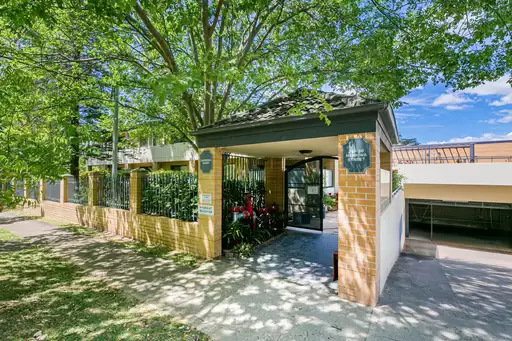 17/26-30 Merriwa Street, Gordon Auction by The Marshall Group