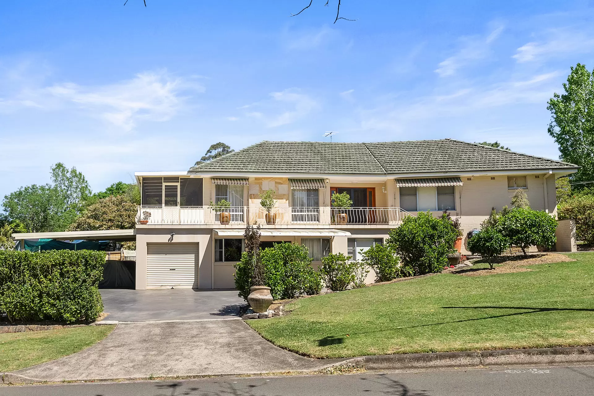 69 Memorial Avenue, St Ives Auction by The Marshall Group - image 1