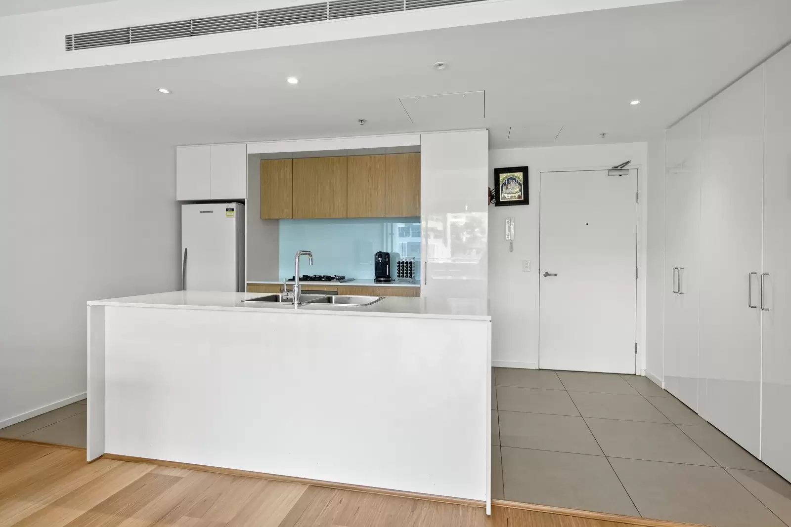 101/6 Saunders Close, Macquarie Park Sold by The Marshall Group - image 4