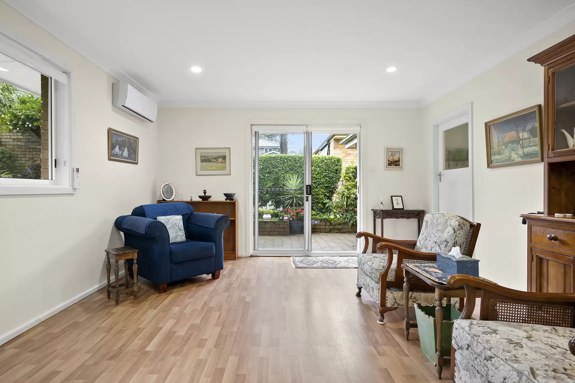 34 Ellalong Road, North Turramurra Sold by The Marshall Group - image 2