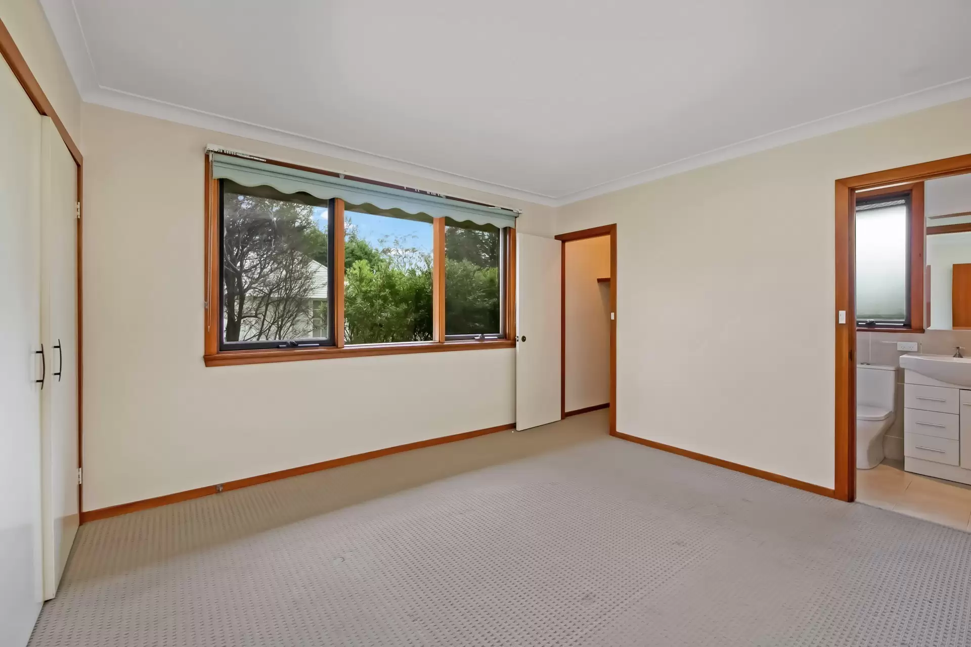 29 Gillian Parade, West Pymble Leased by The Marshall Group - image 5