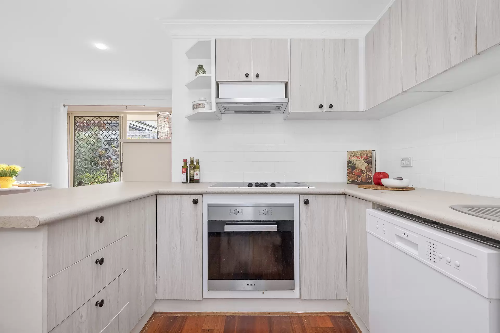 5/6-8 Carrington Street, Wahroonga Auction by The Marshall Group - image 6