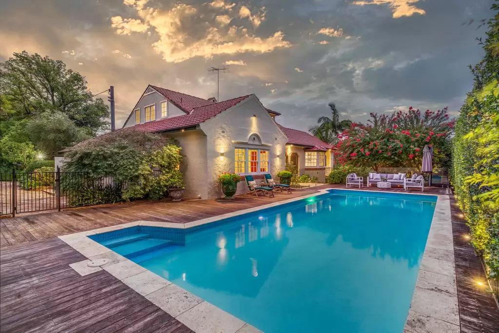 6 Laurel Avenue, Turramurra Sold by The Marshall Group