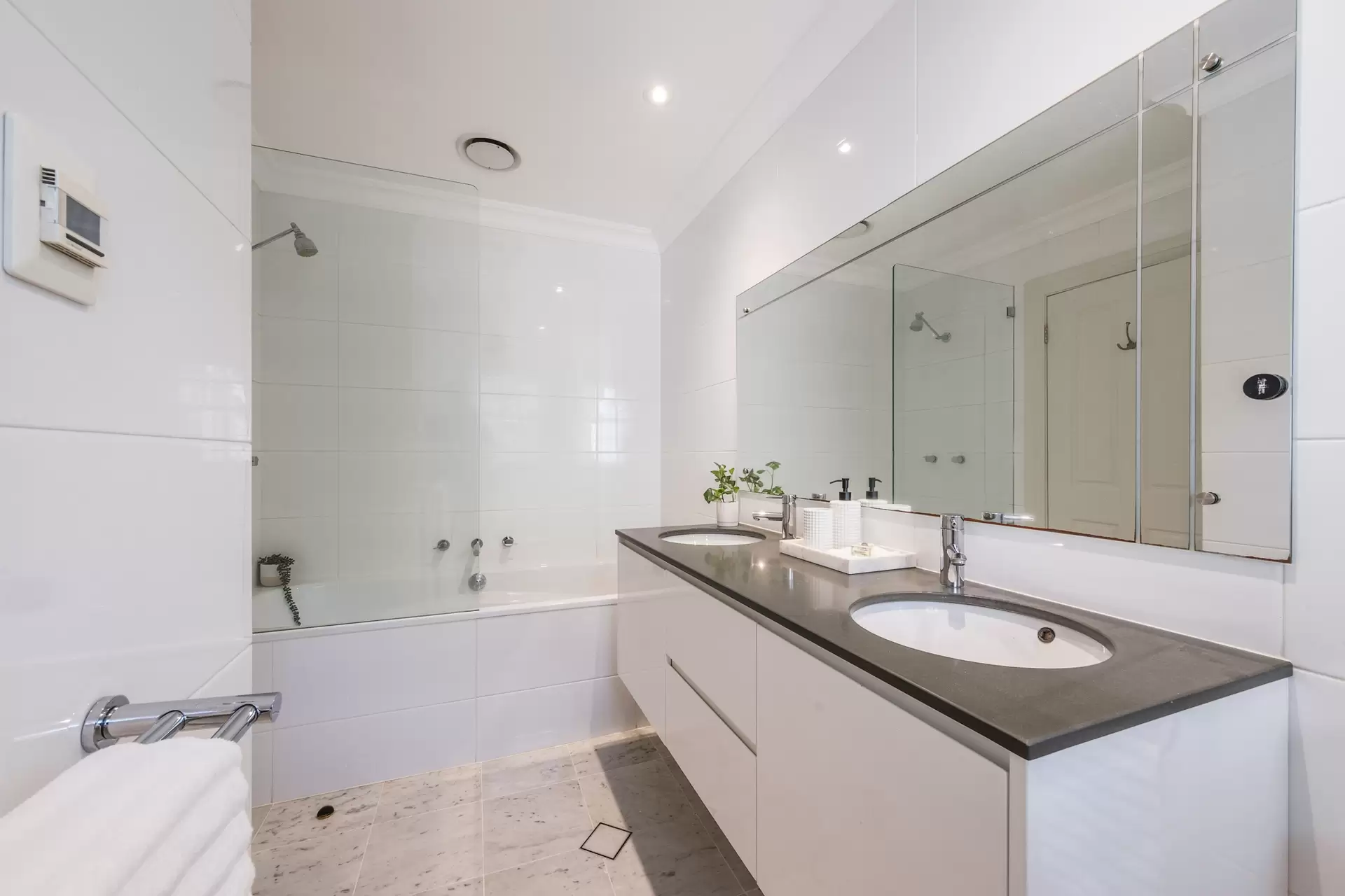 6 Laurel Avenue, Turramurra Sold by The Marshall Group - image 15