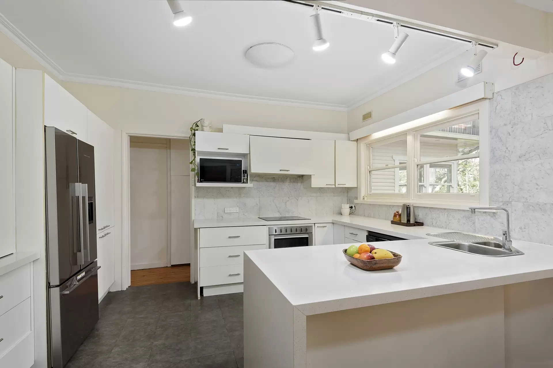 221 Ryde Road, West Pymble Sold by The Marshall Group - image 5