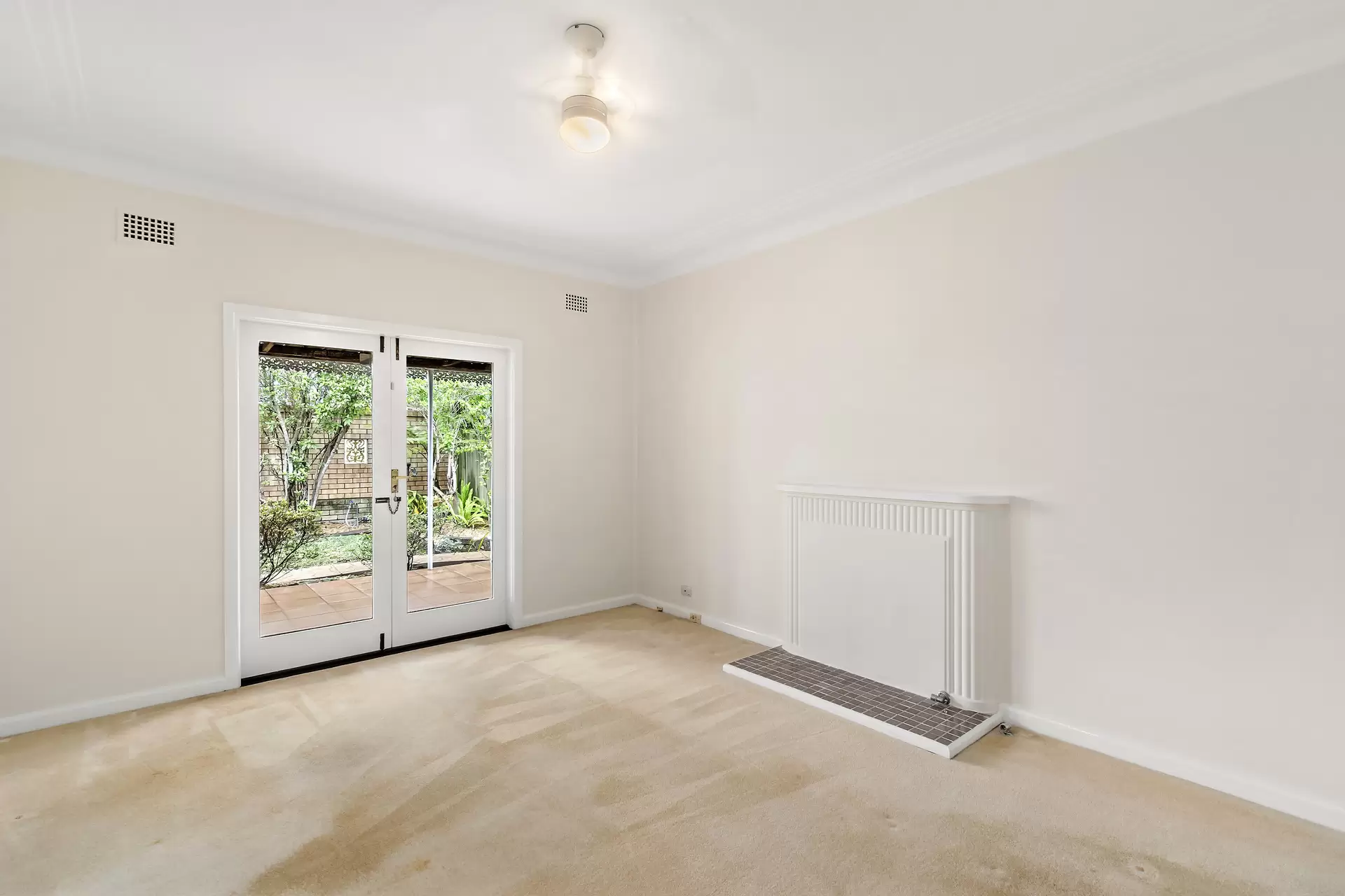 78 Warringah Road, Narraweena Sold by The Marshall Group - image 2