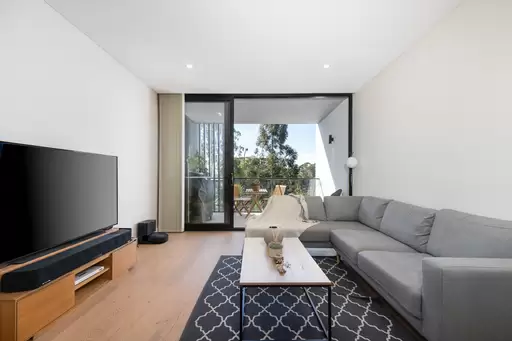 201/30 Henry Street, Gordon Sold by The Marshall Group