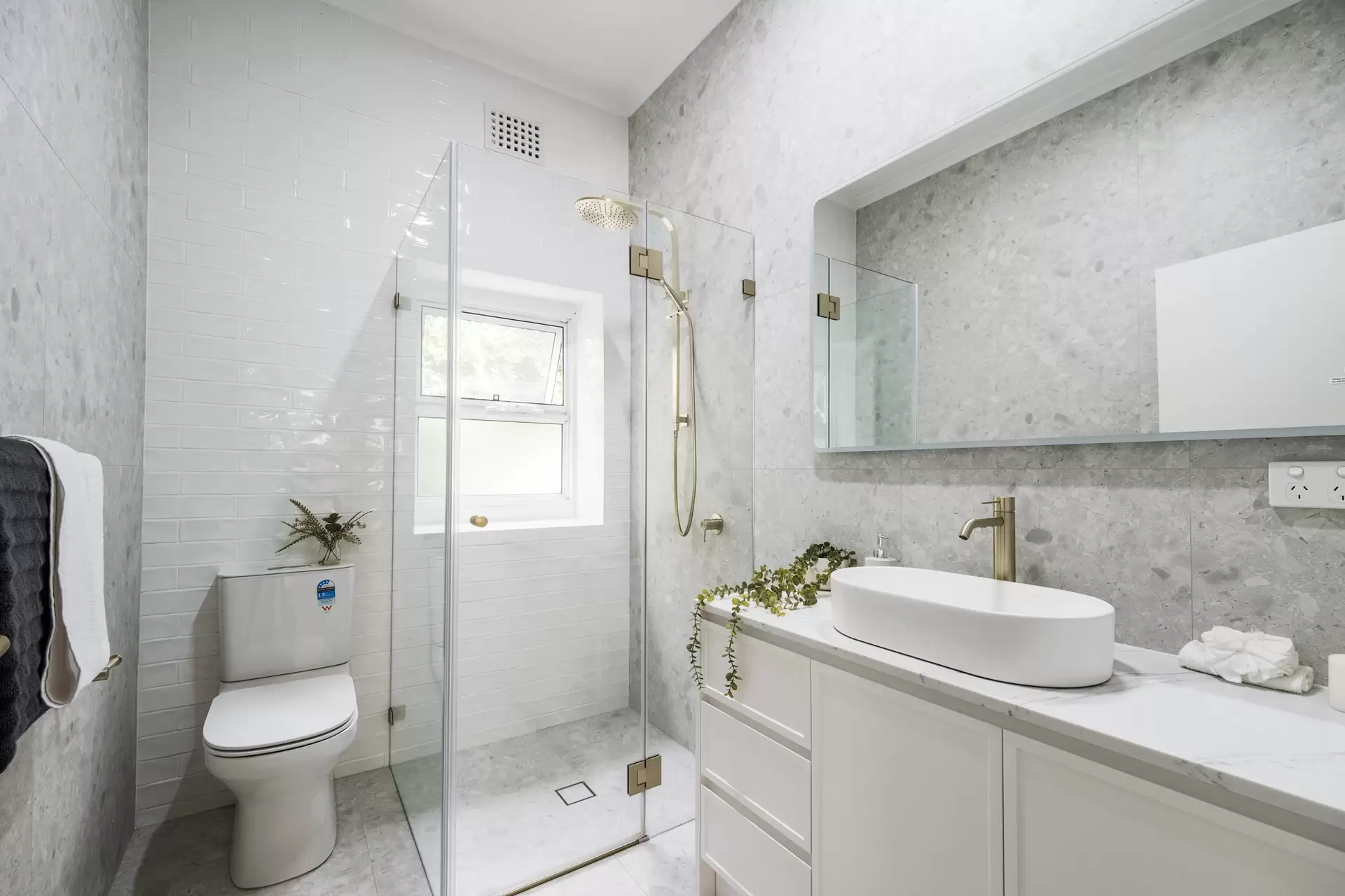 22 Bromborough Road, Roseville Sold by The Marshall Group - image 6