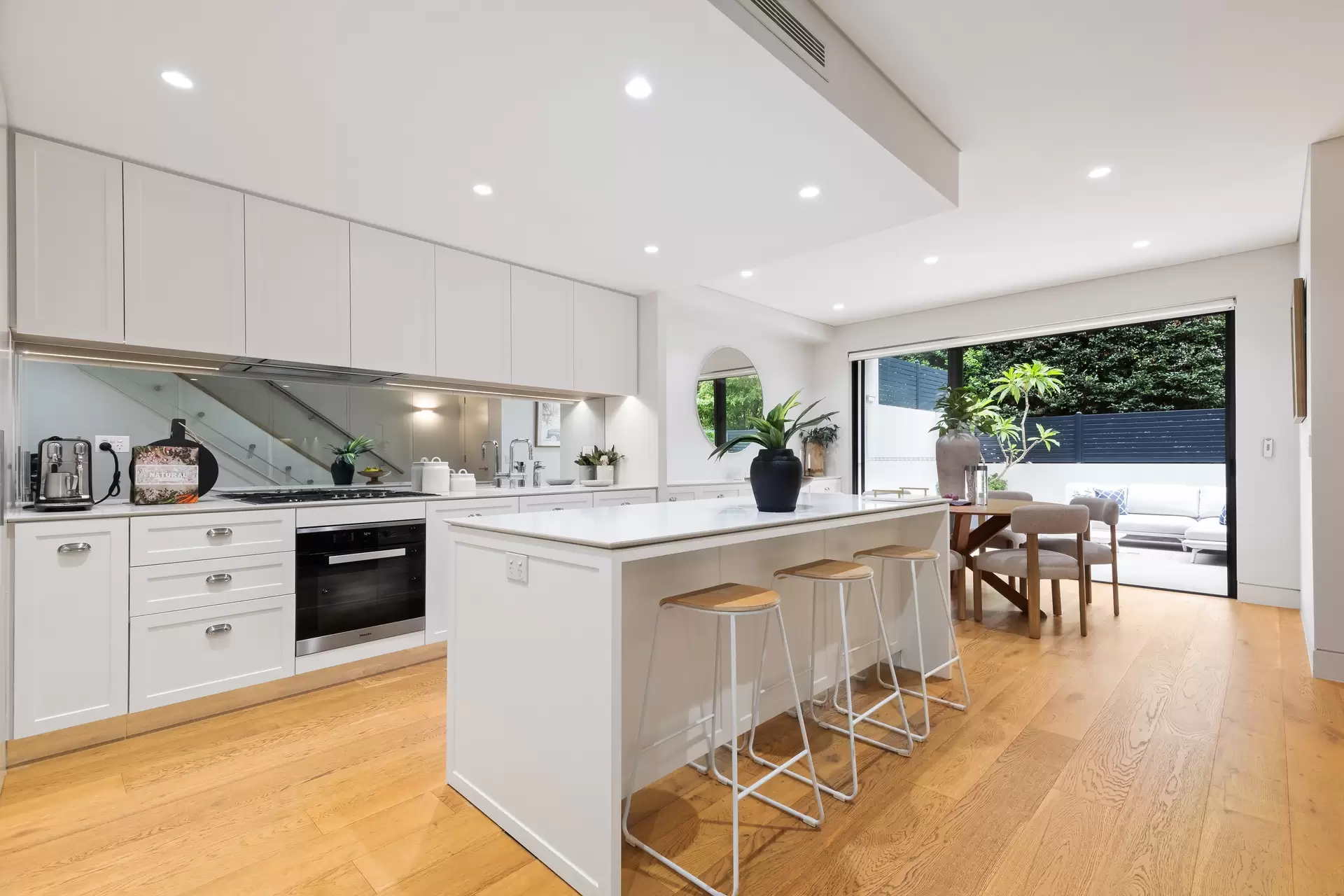 11/3 Wonga Wonga Street, Turramurra Sold by The Marshall Group - image 1